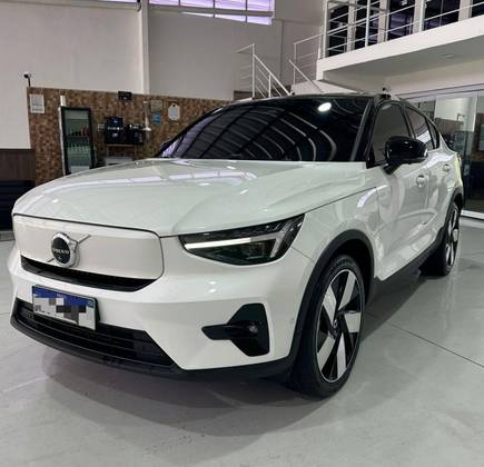 VOLVO C40 P8 RECHARGE PURE ELECTRIC AWD